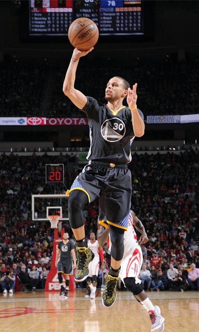 不容小觑的 不容小觑的