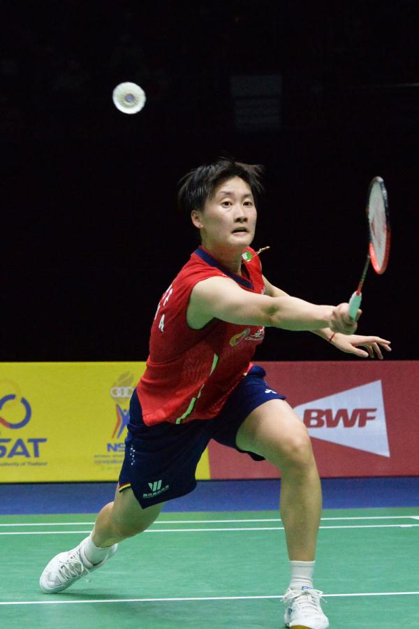 荷兰凭借顽 荷兰凭借顽