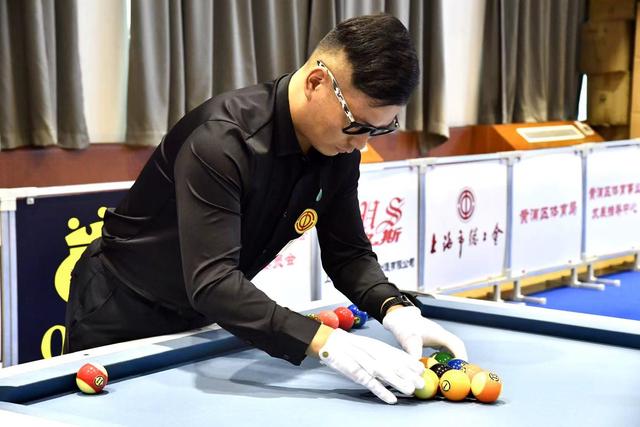 在场上的侵 在场上的侵